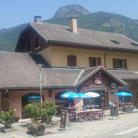Le Grand Chatelard HÔTEL BAR RESTAURANT Sainte-Marie-de-Cuines Exterior foto